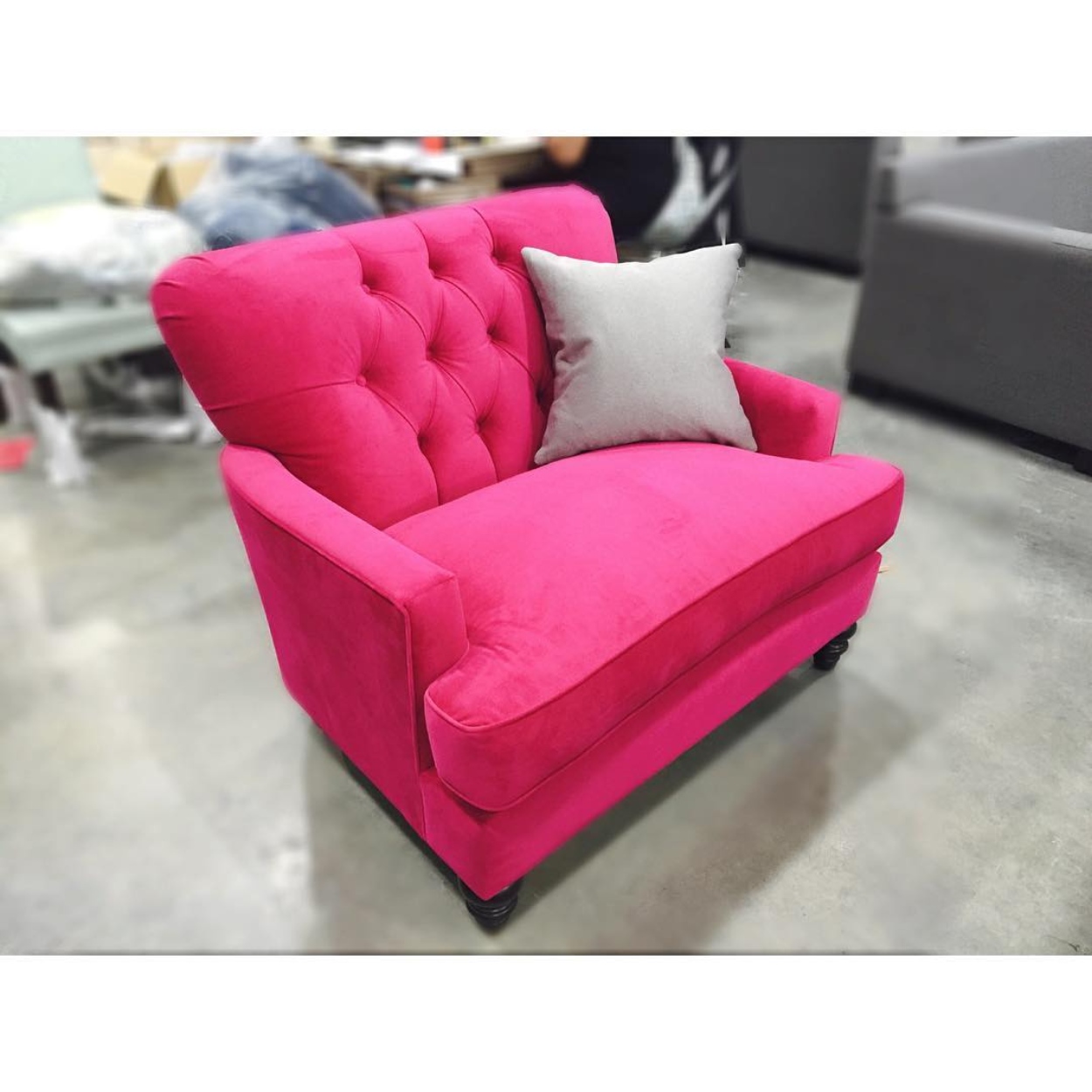 madelyn-c5-insta-1250sq Dark pink extra wide chair with deep button tufted back.